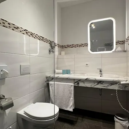 Blue Riverside 4*